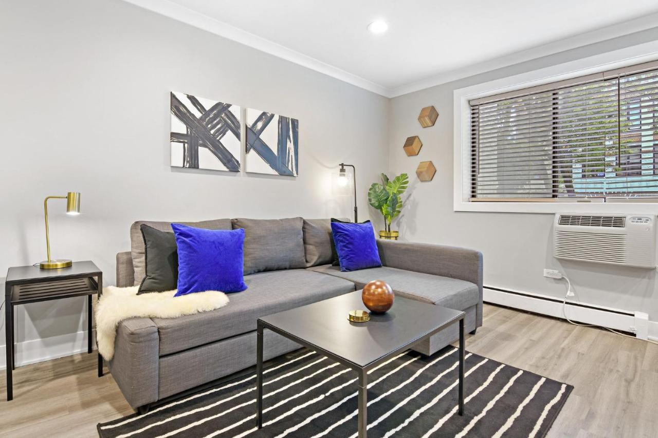 שיקגו Sophisticated Studio Apartment With Modern Kitchen - Oakdale Od2 Rep מראה חיצוני תמונה