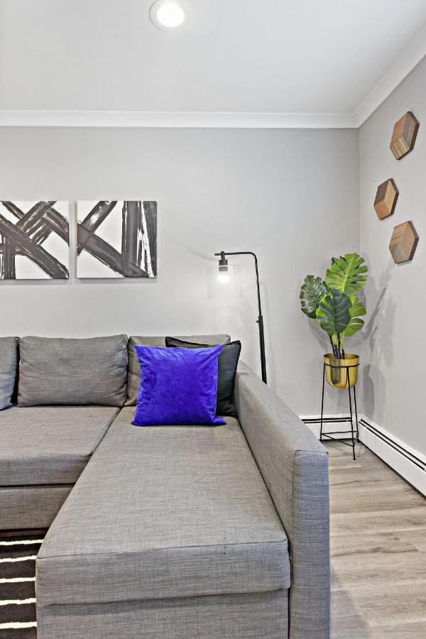 שיקגו Sophisticated Studio Apartment With Modern Kitchen - Oakdale Od2 Rep מראה חיצוני תמונה