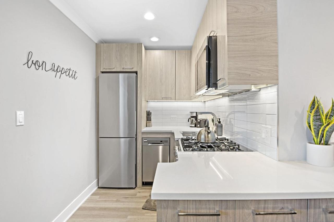 שיקגו Sophisticated Studio Apartment With Modern Kitchen - Oakdale Od2 Rep מראה חיצוני תמונה