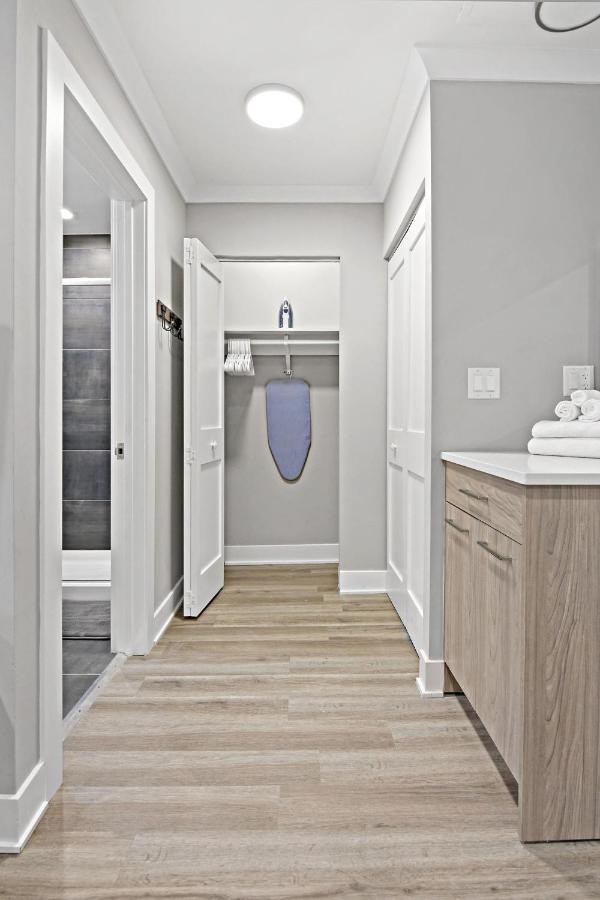 שיקגו Sophisticated Studio Apartment With Modern Kitchen - Oakdale Od2 Rep מראה חיצוני תמונה
