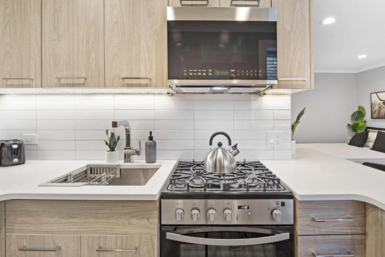 שיקגו Sophisticated Studio Apartment With Modern Kitchen - Oakdale Od2 Rep מראה חיצוני תמונה