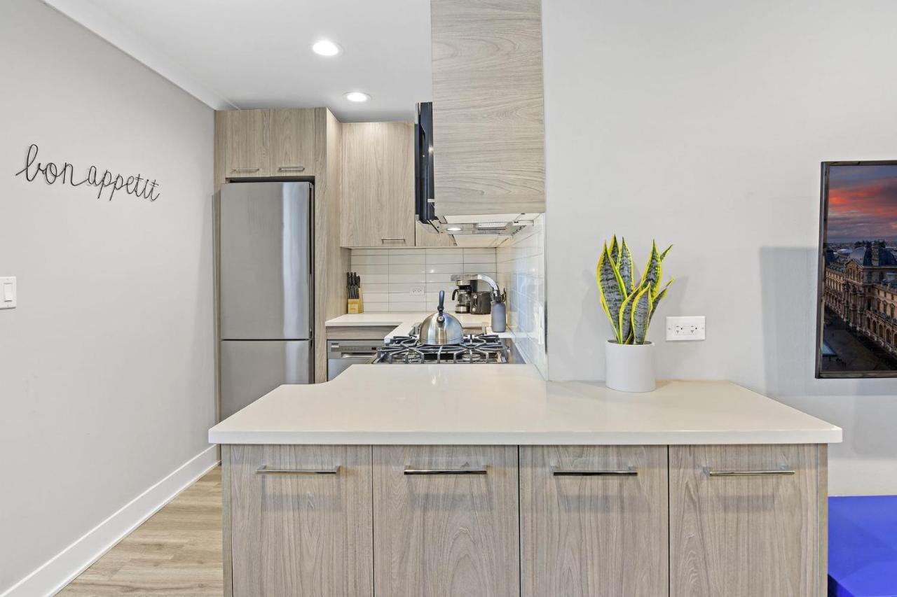 שיקגו Sophisticated Studio Apartment With Modern Kitchen - Oakdale Od2 Rep מראה חיצוני תמונה