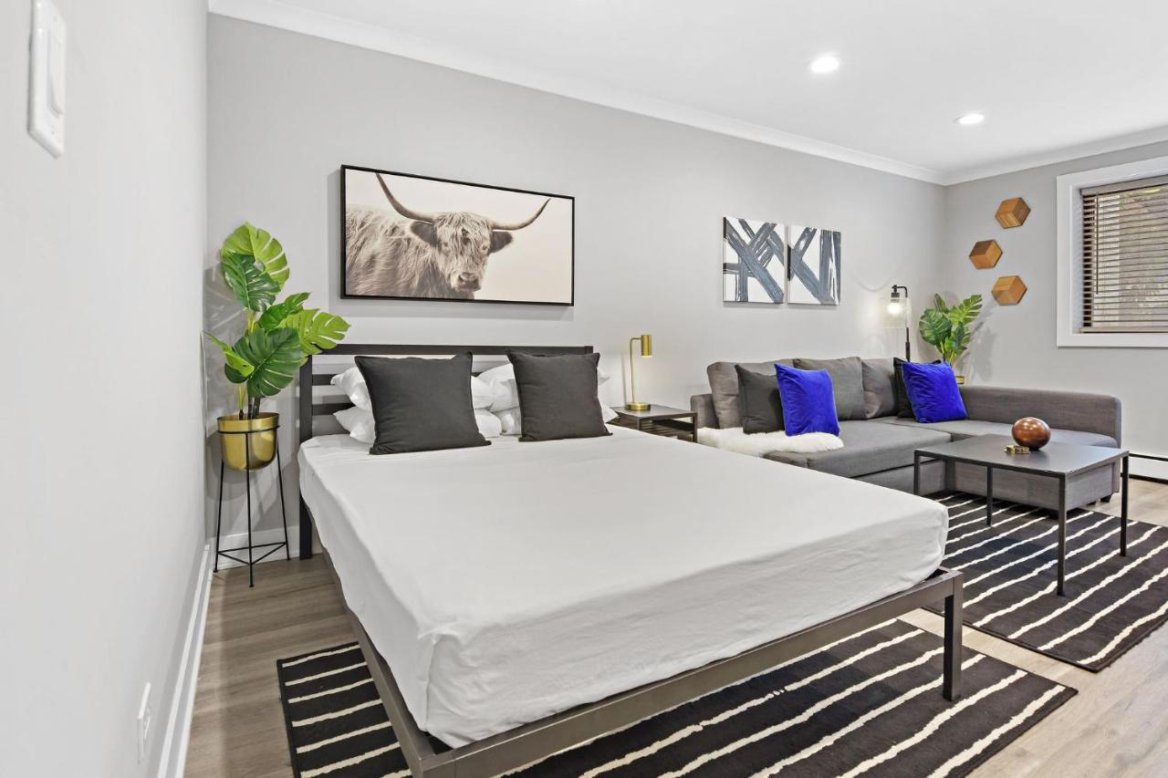 שיקגו Sophisticated Studio Apartment With Modern Kitchen - Oakdale Od2 Rep מראה חיצוני תמונה